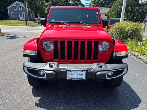 Used 2021 Jeep Gladiator Sport image 27
