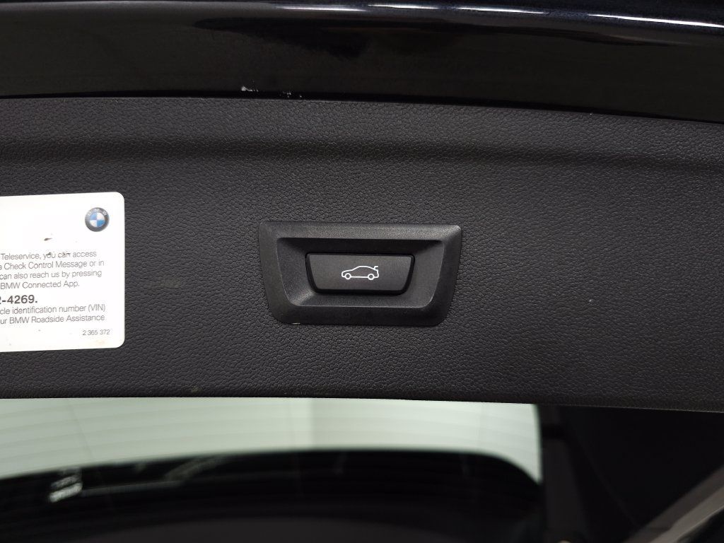 Certified 2024 BMW iX xDrive50 w/ Sport Package AWD/4WD image 10