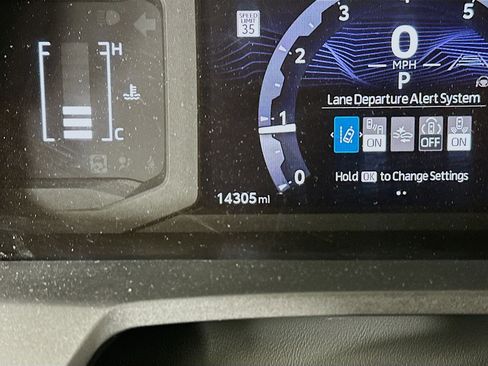 Used 2025 Toyota 4Runner SR5 image 19