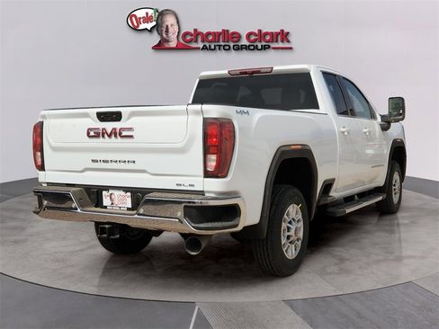 New 2025 GMC Sierra 2500 SLE image 5