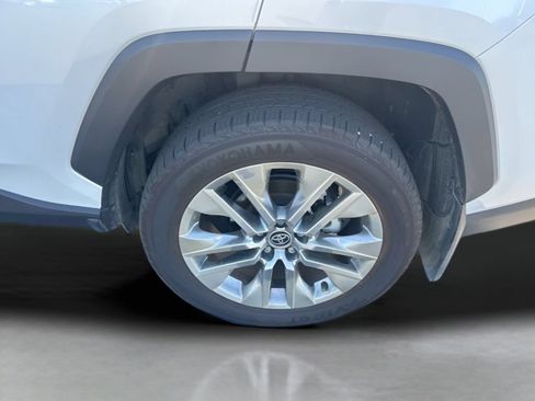Used 2025 Toyota RAV4 XLE Premium AWD/4WD image 16