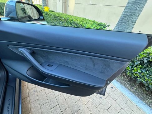 Used 2023 Tesla Model 3 Standard Range RWD image 17