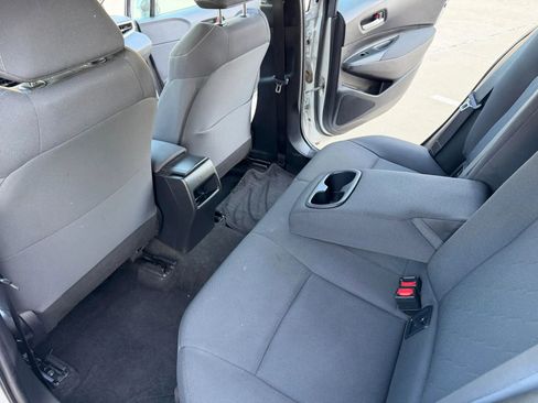 Used 2020 Toyota Corolla LE image 24