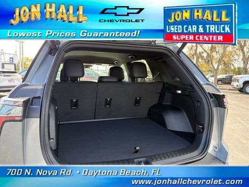 Used 2026 Chevrolet Equinox ACTIV w/ Convenience Package III FWD image 12