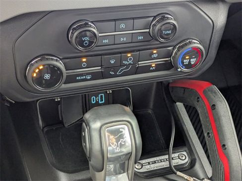 Used 2023 Ford Bronco Black Diamond image 17