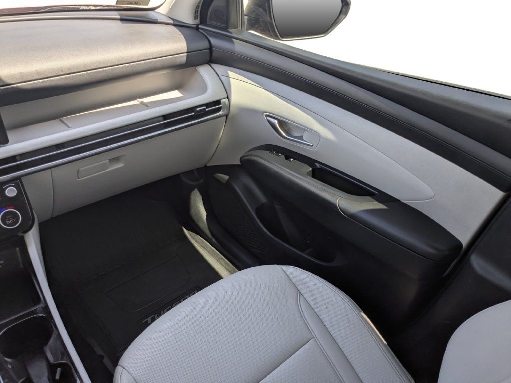 Used 2025 Hyundai Tucson SEL FWD image 19