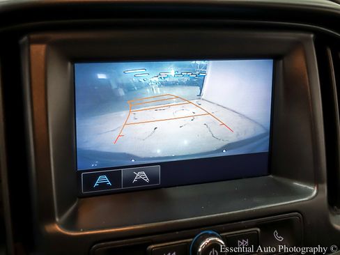 Used 2018 Chevrolet Colorado W/T image 18