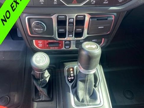 Used 2024 Jeep Wrangler Unlimited Rubicon 392 AWD/4WD image 14