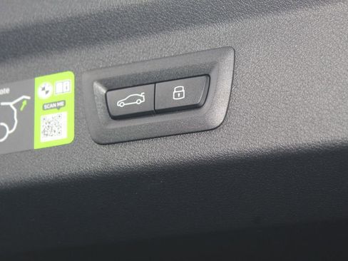 New 2026 BMW X2 xDrive28i w/ Technology Package AWD/4WD image 8