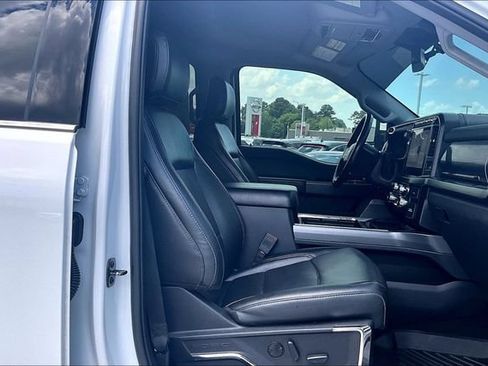 Used 2024 Ford F250 Lariat w/ Chrome Package AWD/4WD image 28