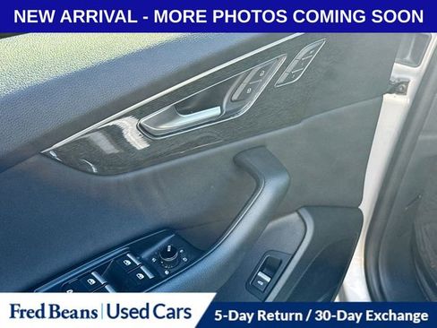 Used 2019 Audi Q8 Premium Plus w/ Premium Plus image 12