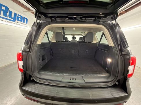 Used 2024 Ford Expedition Max XLT RWD image 25