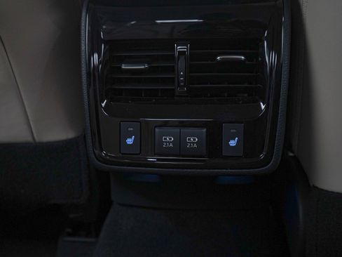 Used 2020 Toyota Avalon Limited w/ Advanced Safety Package FWD image 13