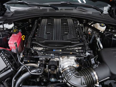 Used 2024 Chevrolet Camaro ZL1 RWD image 9