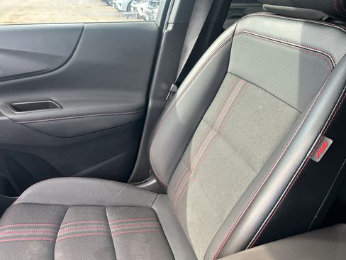 Used 2023 Chevrolet Equinox RS image 34