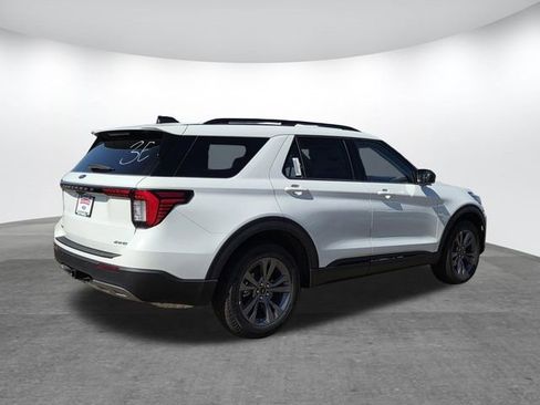 New 2026 Ford Explorer Active image 2