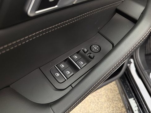 New 2026 BMW X6 xDrive40i image 21