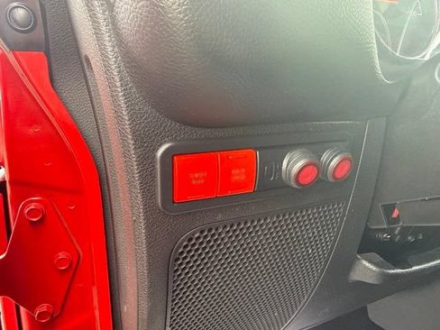 Used 2014 Jeep Wrangler Unlimited Rubicon AWD/4WD image 18