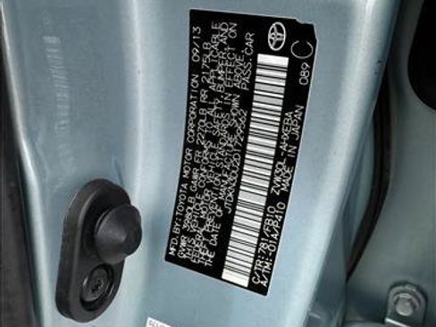 Used 2013 Toyota Prius Two FWD image 21