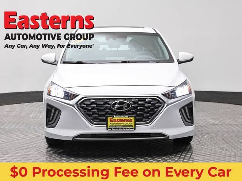 Used 2021 Hyundai Ioniq Limited FWD image 2