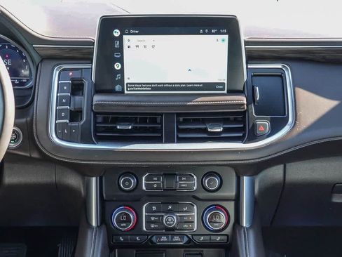 Used 2022 Chevrolet Tahoe LT w/ Luxury Package image 12