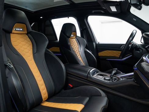 Used 2021 BMW X5 M w/ Competition Package image 27