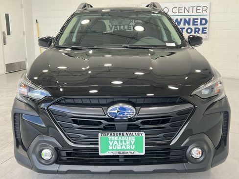 Certified 2025 Subaru Outback Premium image 3