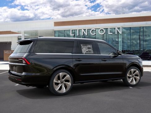 New 2027 Lincoln Navigator L Black Label RWD image 6
