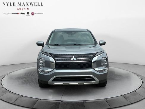 Used 2024 Mitsubishi Outlander FWD image 18