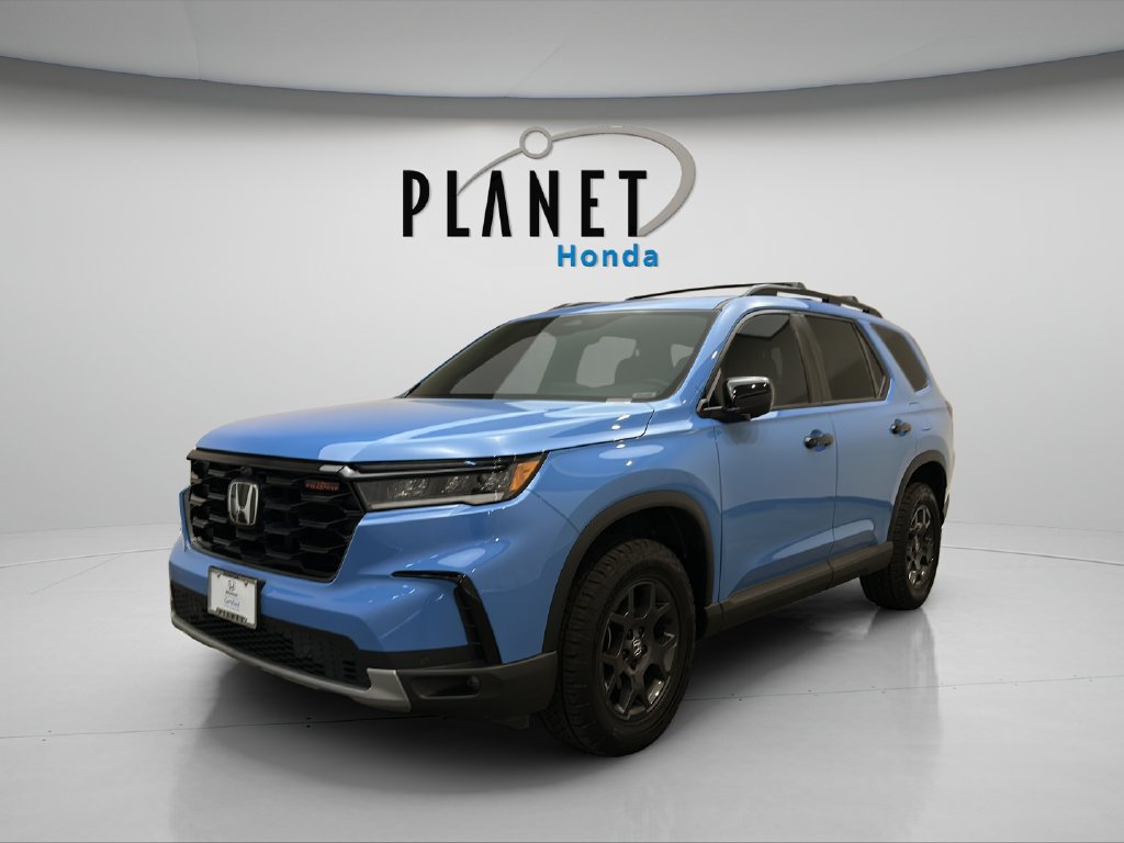 Certified 2024 Honda Pilot TrailSport image 4