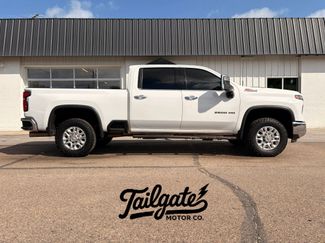 Used 2024 Chevrolet Silverado 2500 LTZ w/ LTZ Plus Package AWD/4WD video 1