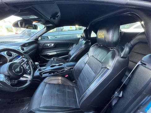 Used 2022 Ford Mustang GT Premium w/ GT Performance Package RWD image 8