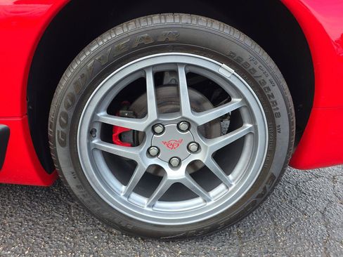 Used 2001 Chevrolet Corvette Z06 w/ Memory Pkg RWD image 34