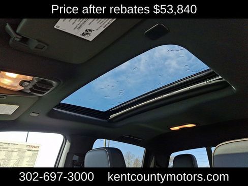 New 2026 GMC Canyon Denali image 14