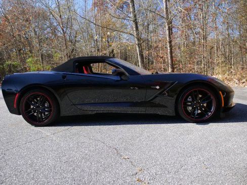 Used 2019 Chevrolet Corvette Stingray Convertible w/ 1LT image 31