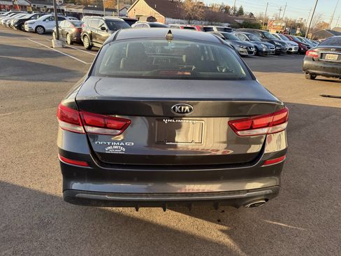 Used 2019 Kia Optima LX image 10