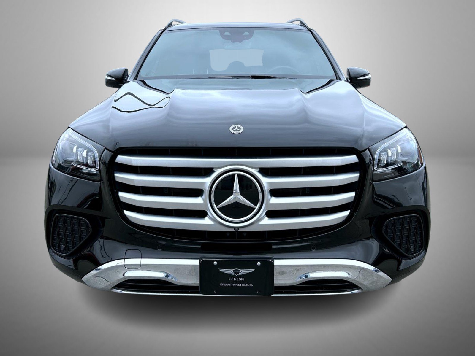 Used 2024 Mercedes-Benz GLS 450 4MATIC image 2