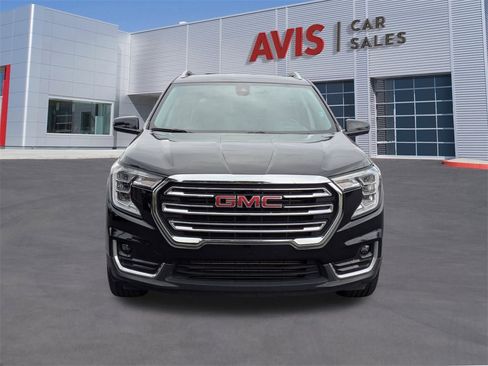 Used 2024 GMC Terrain SLT image 2