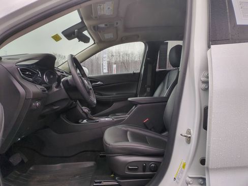 Certified 2022 Buick Encore GX Essence w/ Advanced Technology Package image 12