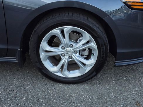 Used 2024 Honda Accord LX image 9