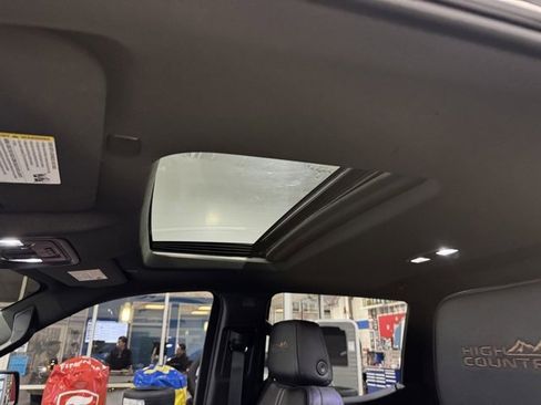 New 2026 Chevrolet Silverado 1500 High Country image 8