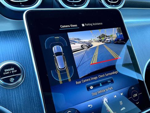 Used 2025 Mercedes-Benz GLC 300 GLC 300 image 27