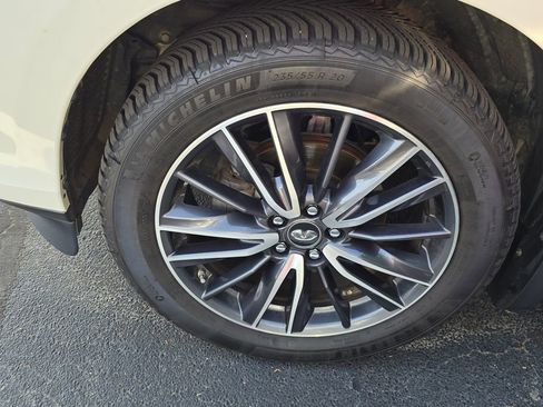 Used 2019 INFINITI QX60 Luxe w/ Essential Package image 5