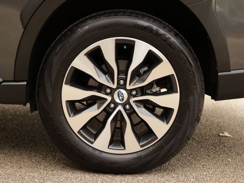 Used 2024 Subaru Outback Limited image 40