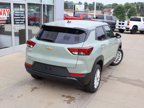 New 2026 Chevrolet TrailBlazer LS w/ LS Convenience Package AWD/4WD image 37