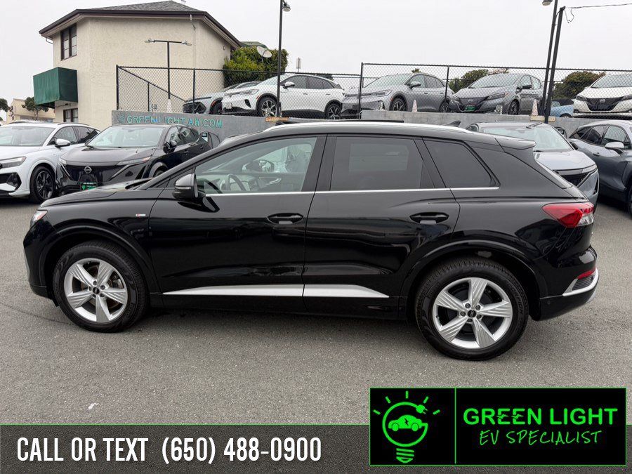 Used 2023 Audi Q4 e-tron Premium Plus w/ Premium Plus AWD/4WD image 8
