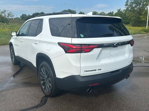 Used 2023 Chevrolet Traverse RS AWD/4WD image 3