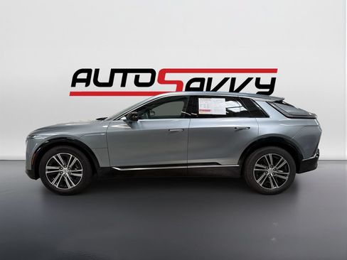 Used 2025 Cadillac Lyriq Luxury RWD image 8
