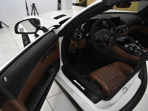 Used 2018 Mercedes-Benz AMG GT C image 24