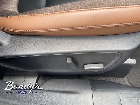 Used 2025 Ford Bronco Sport Outer Banks w/ Outer Banks Tech Package+ AWD/4WD image 17